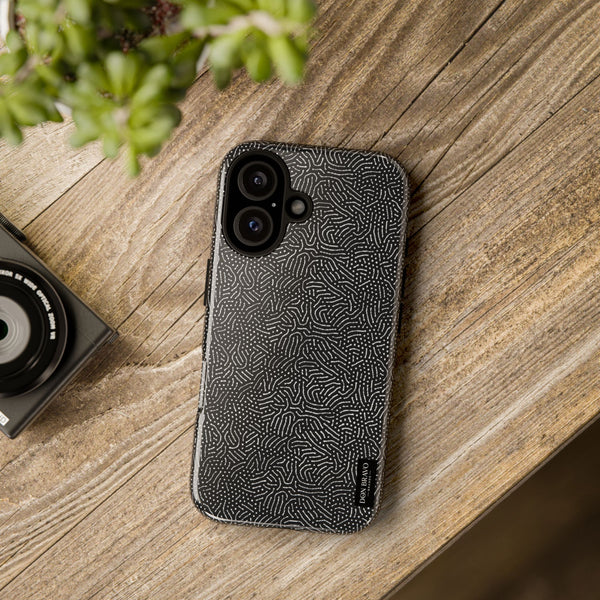 Noir Labyrinth – iPhone Case